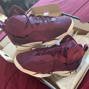 Jordan True Flight
Bordeaux Big Kids